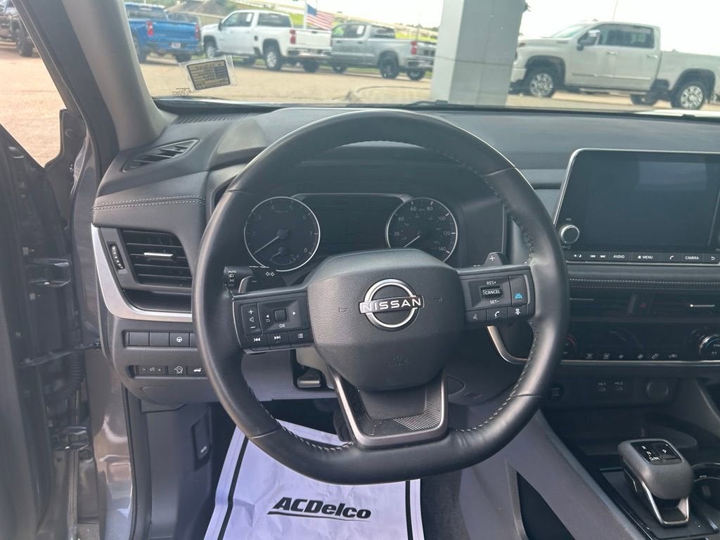 2025 Nissan Rogue SV FWD