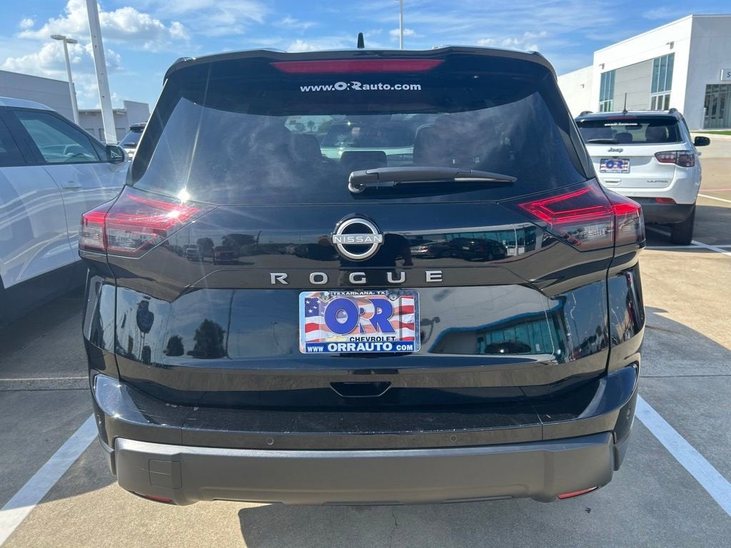 2025 Nissan Rogue SV FWD