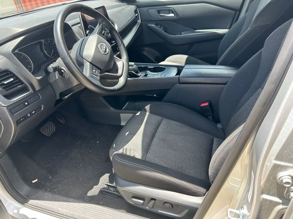 2025 Nissan Rogue SV FWD