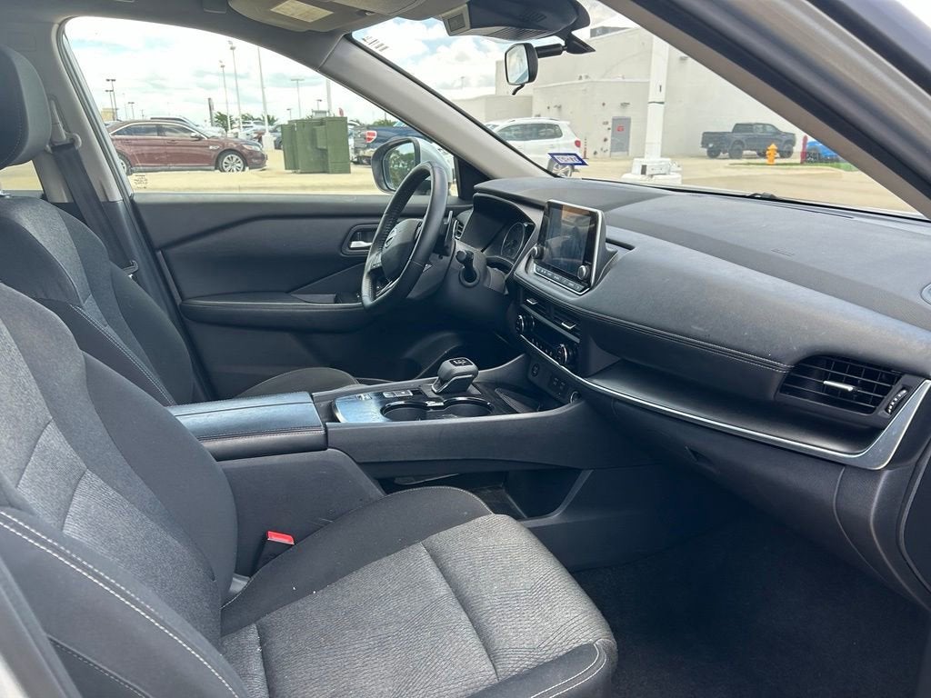 2025 Nissan Rogue SV FWD