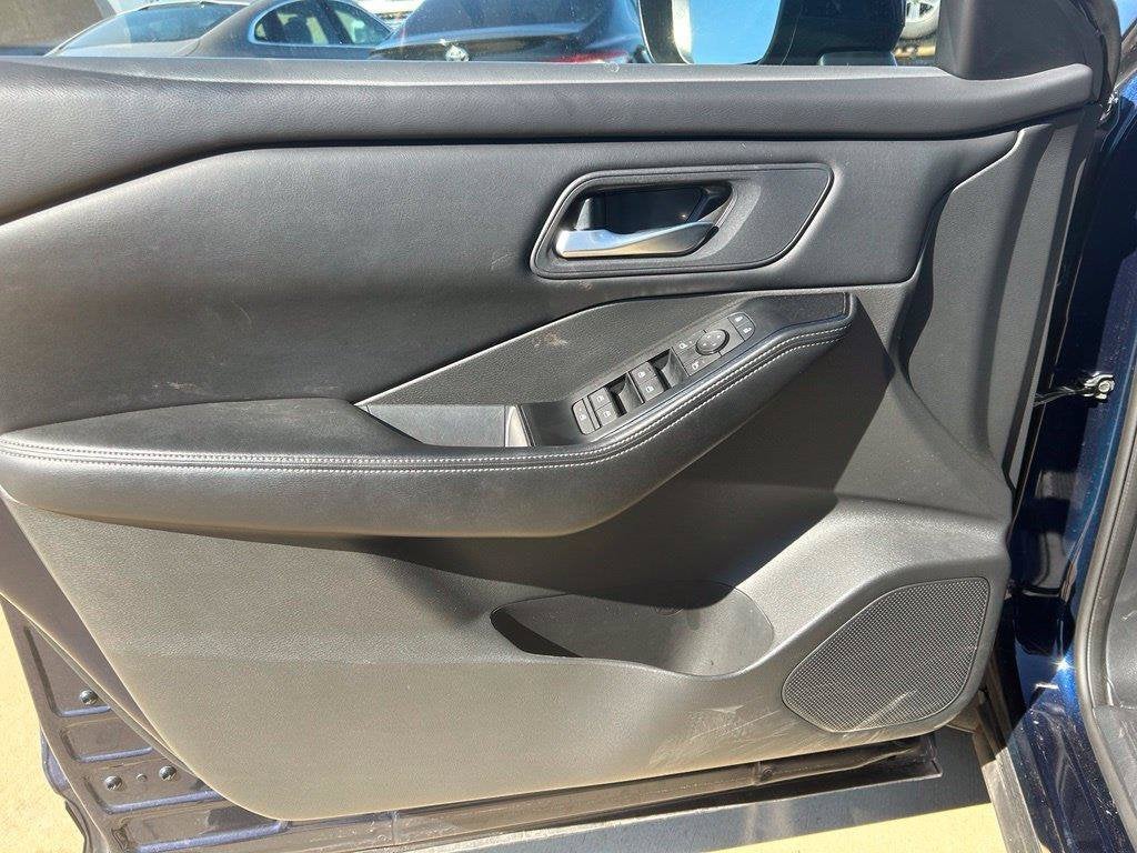 2025 Nissan Rogue SV FWD