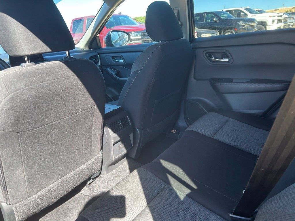 2025 Nissan Rogue SV FWD
