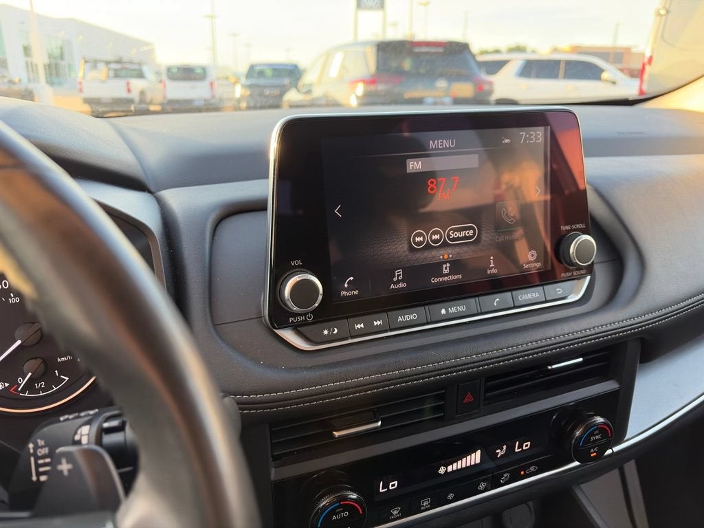 2025 Nissan Rogue SV