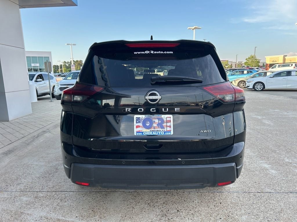 2025 Nissan Rogue SV