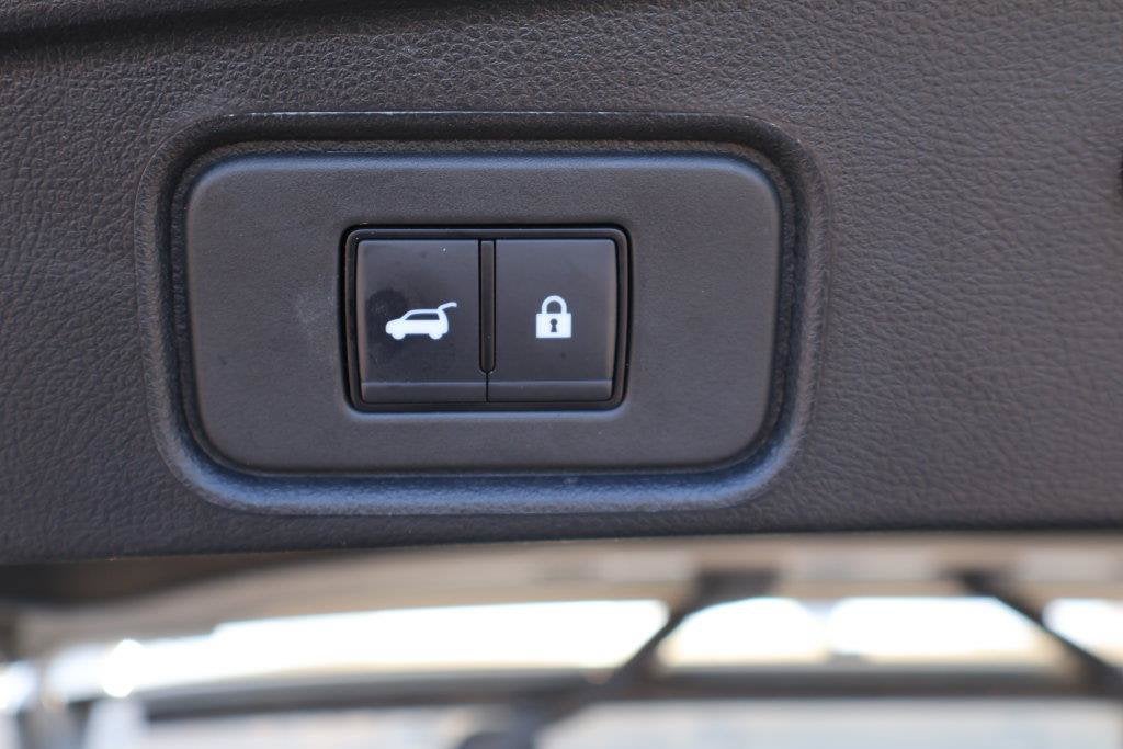 2025 Nissan Pathfinder SV FWD