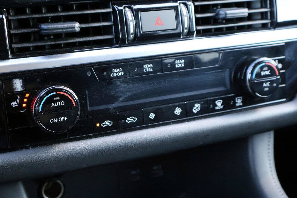 2025 Nissan Pathfinder SV FWD