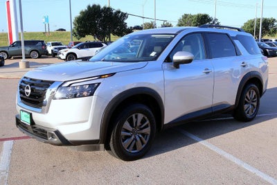 2025 Nissan Pathfinder SV FWD