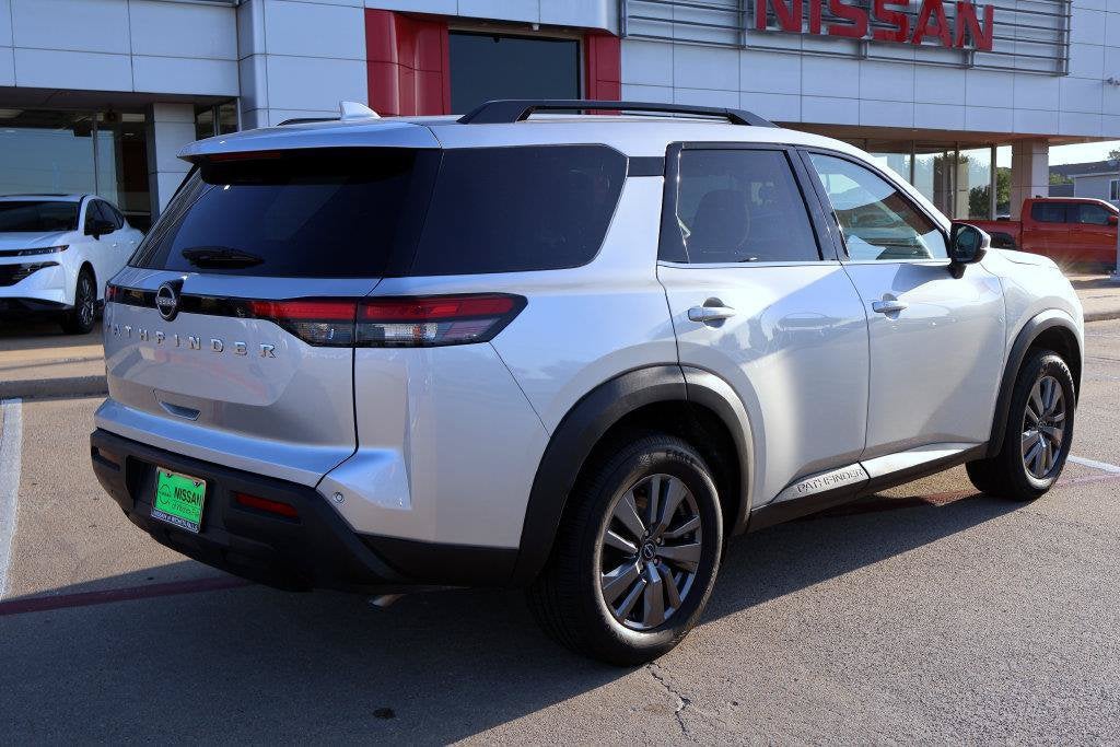 2025 Nissan Pathfinder SV FWD