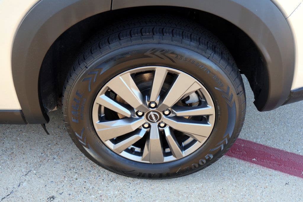 2025 Nissan Pathfinder SV FWD