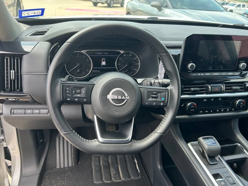 2025 Nissan Pathfinder SV FWD