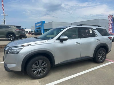 2025 Nissan Pathfinder SV FWD