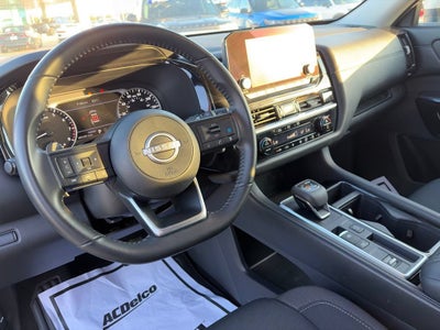 2025 Nissan Pathfinder SV FWD