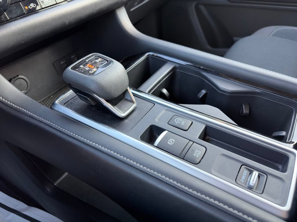 2025 Nissan Pathfinder SV FWD