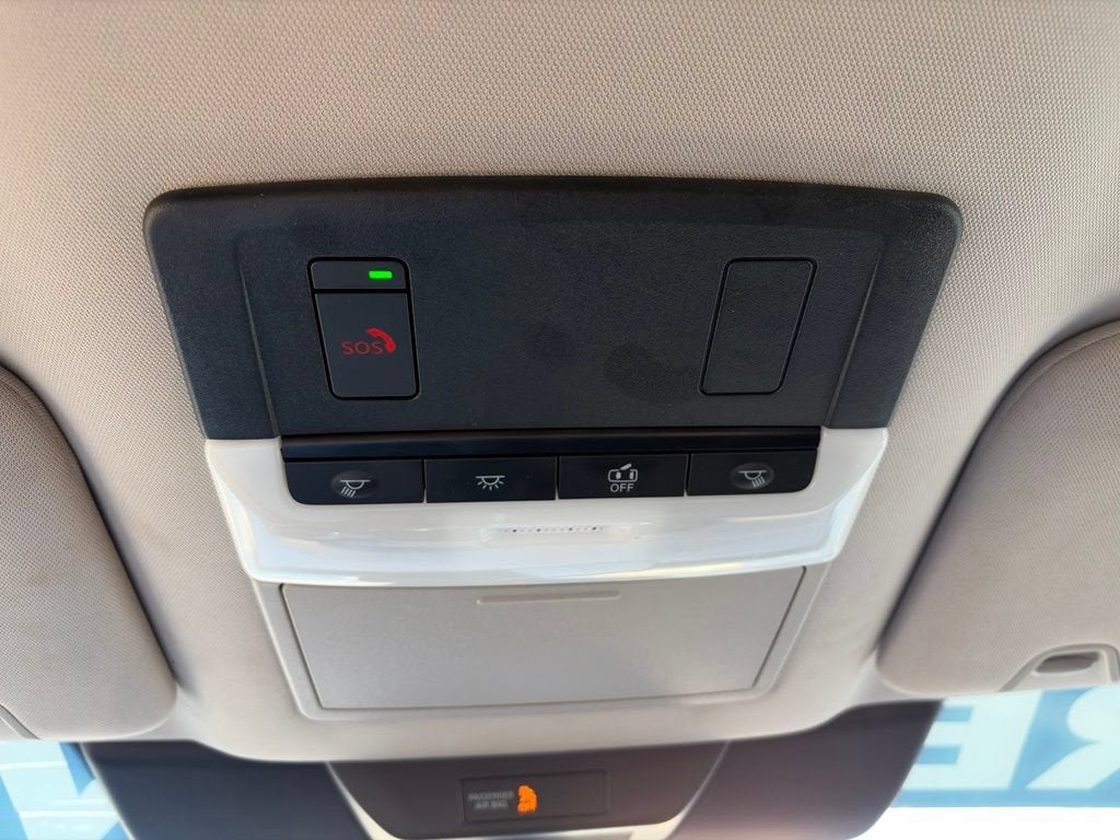 2025 Nissan Pathfinder SV FWD