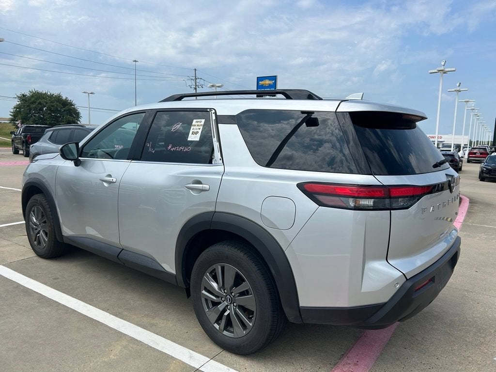 2025 Nissan Pathfinder SV FWD