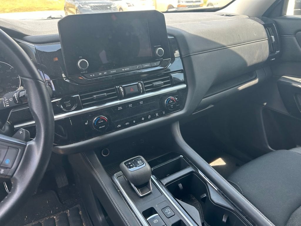 2025 Nissan Pathfinder SV FWD