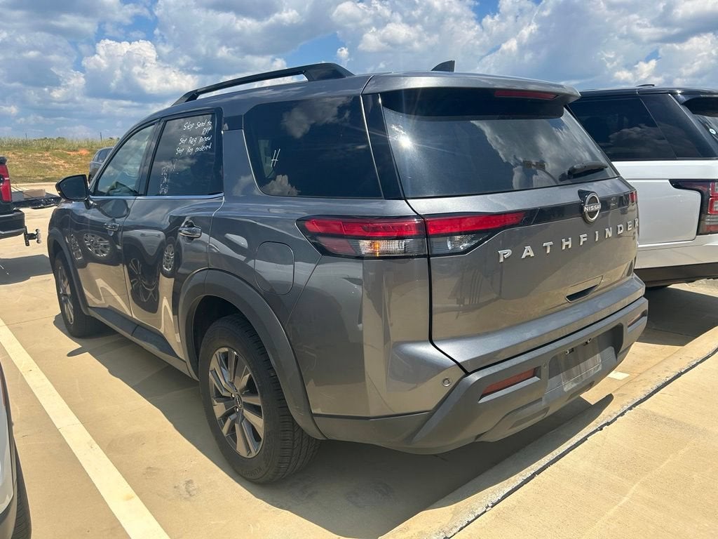 2025 Nissan Pathfinder SV FWD