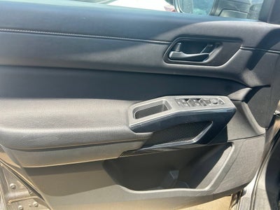 2025 Nissan Pathfinder SV FWD
