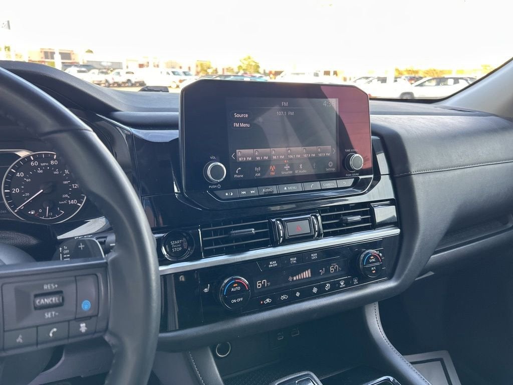 2025 Nissan Pathfinder SV FWD