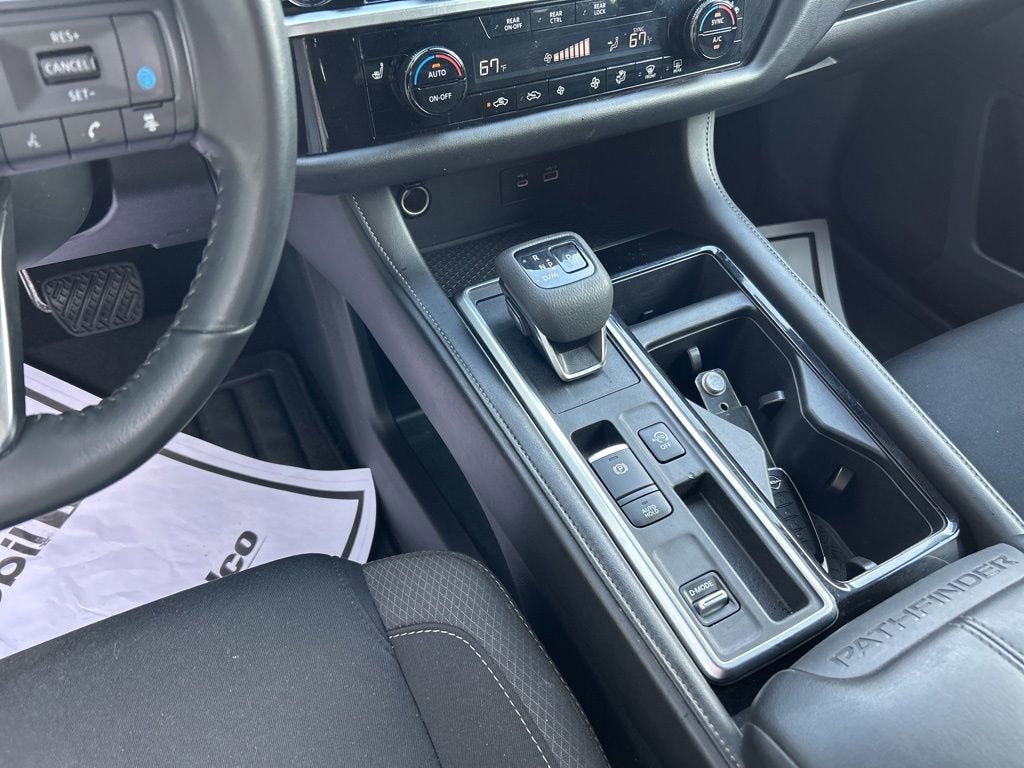 2025 Nissan Pathfinder SV FWD