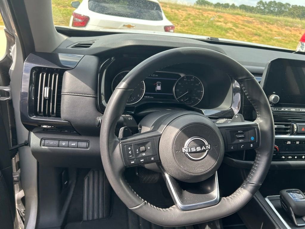 2025 Nissan Pathfinder SV FWD