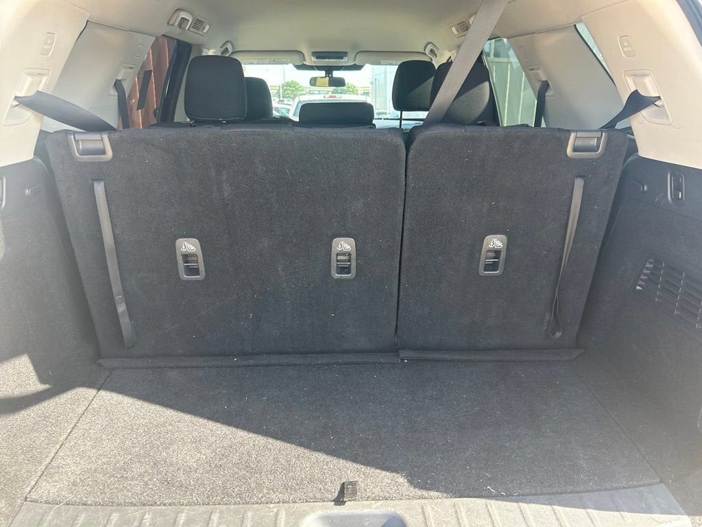 2025 Nissan Pathfinder SV FWD