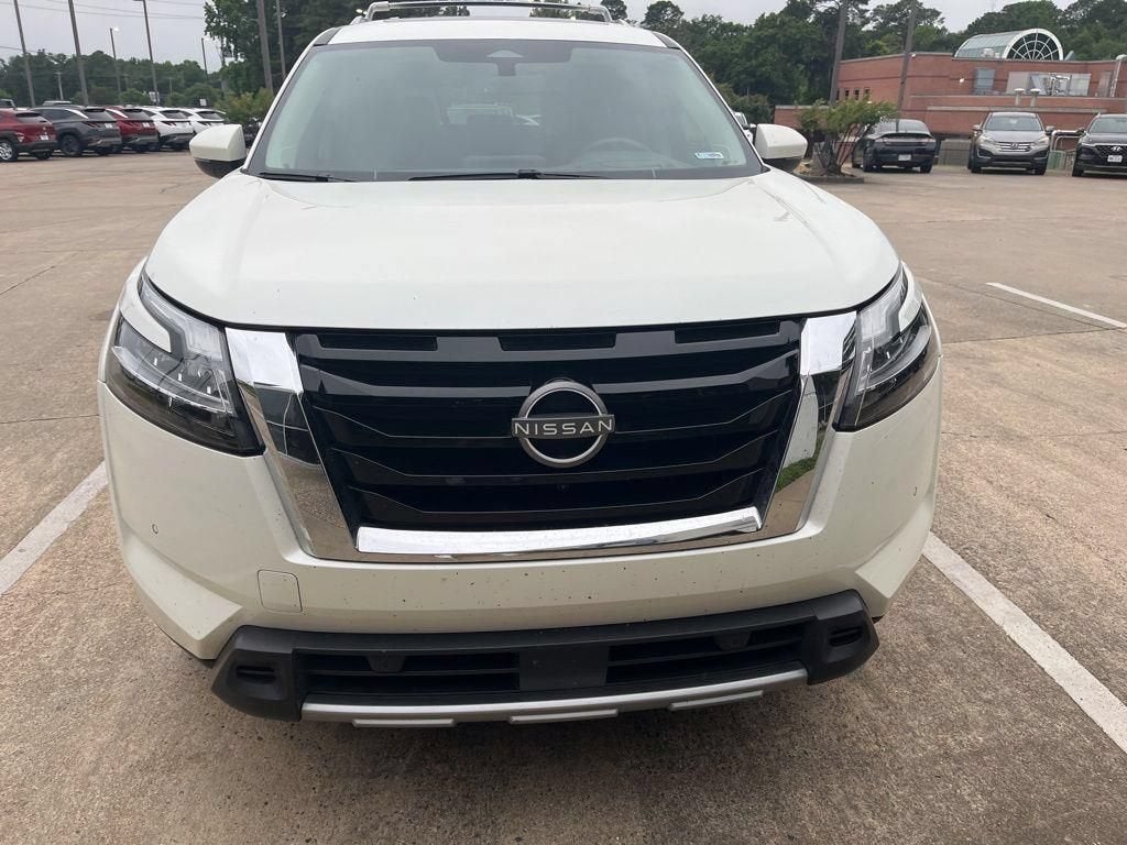 2024 Nissan Pathfinder Platinum FWD