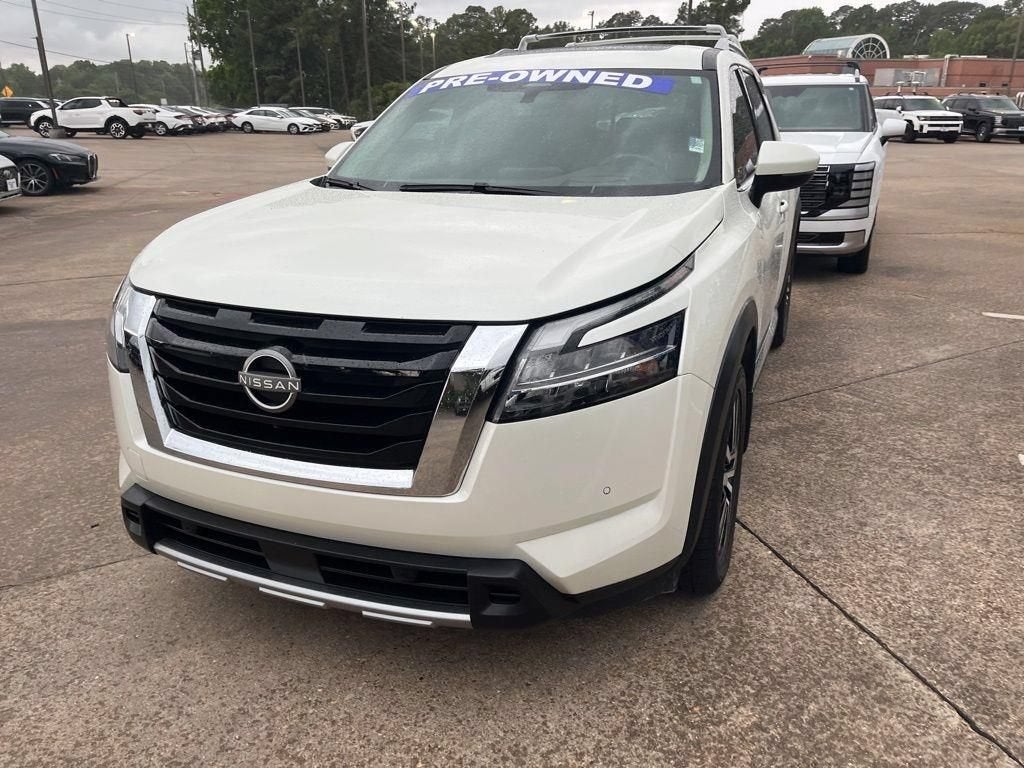 2024 Nissan Pathfinder Platinum FWD