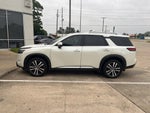 2024 Nissan Pathfinder Platinum FWD