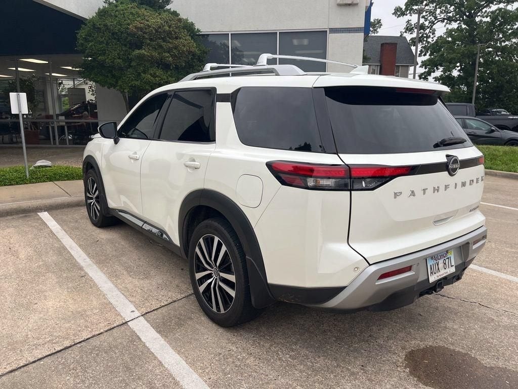 2024 Nissan Pathfinder Platinum FWD
