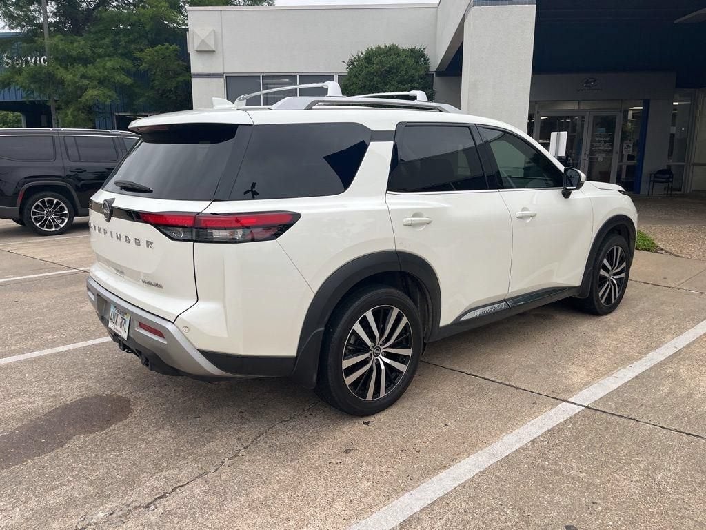 2024 Nissan Pathfinder Platinum FWD