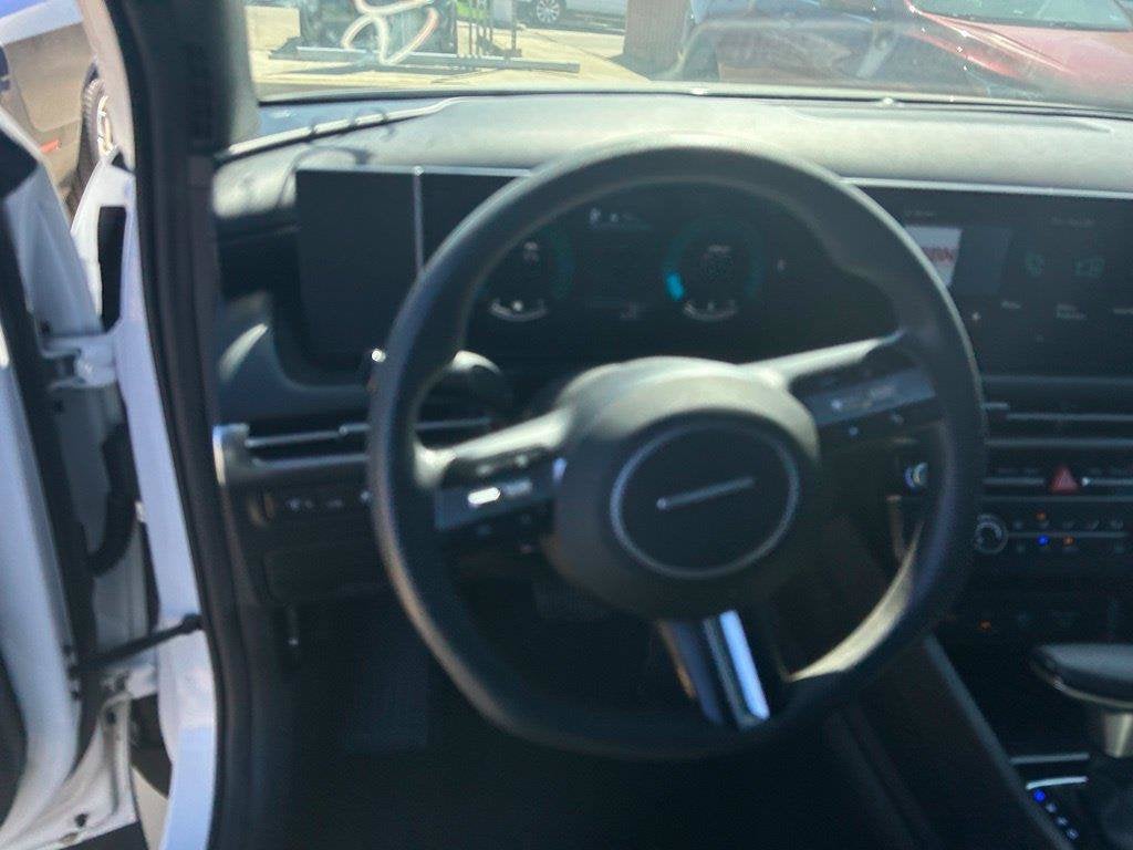 2025 Hyundai Santa Cruz SE