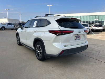 2020 Toyota Highlander Hybrid XLE