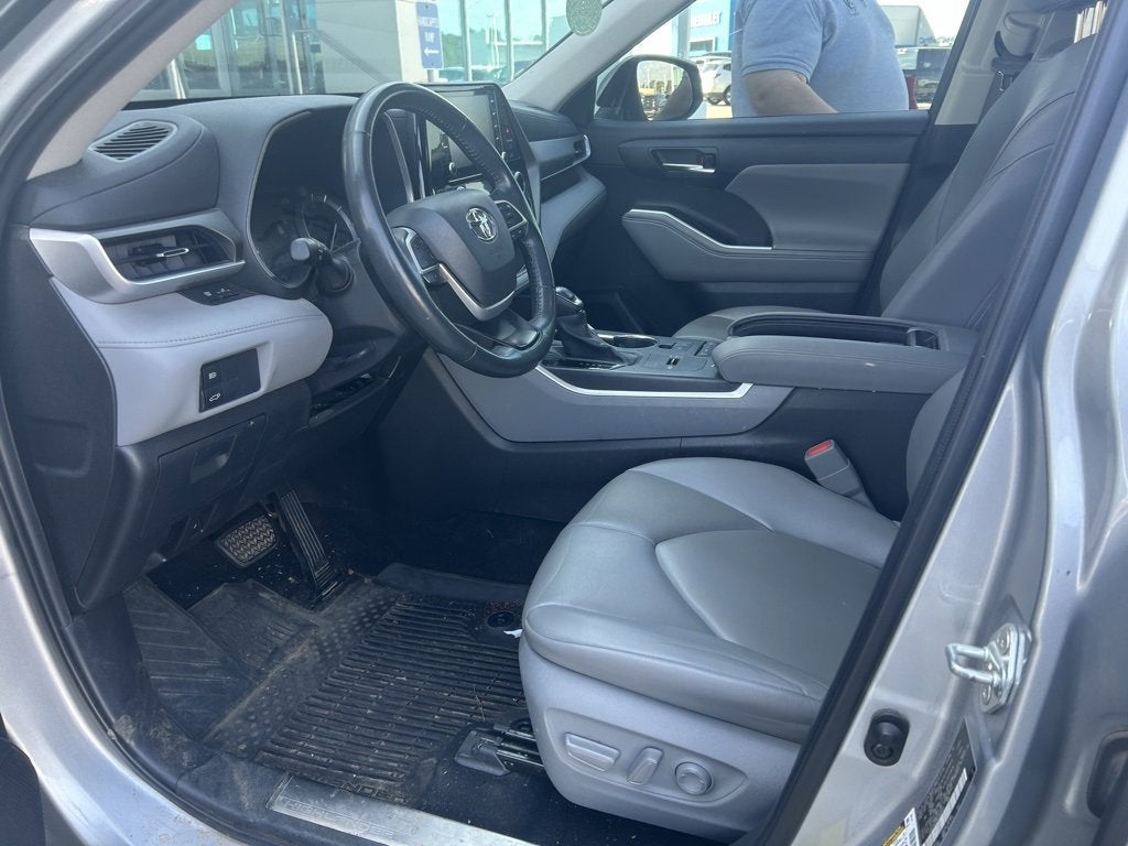 2022 Toyota Highlander XLE