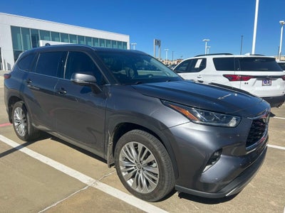 2023 Toyota Highlander Platinum