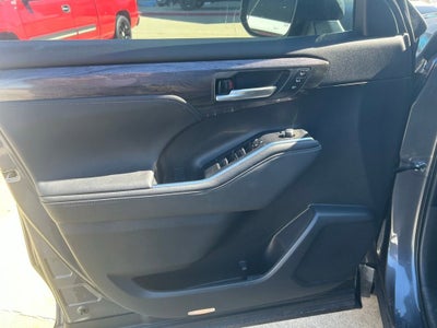 2023 Toyota Highlander Platinum