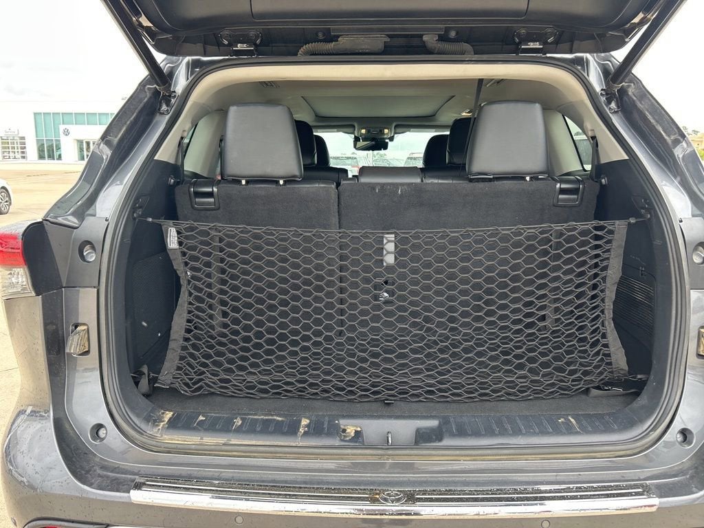 2023 Toyota Highlander Platinum