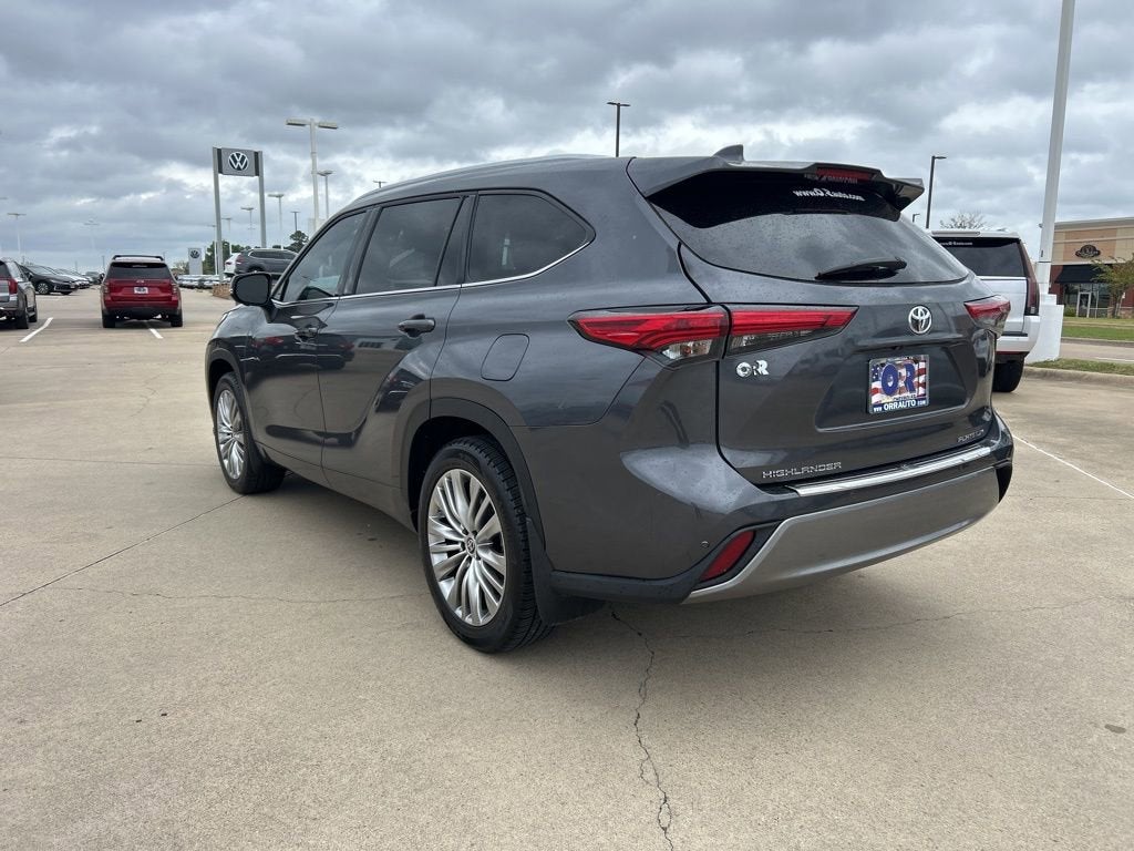 2023 Toyota Highlander Platinum