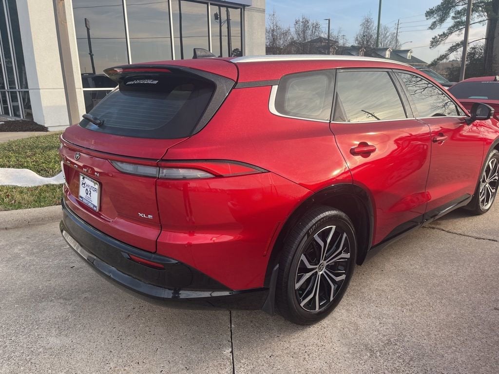 2025 Toyota Crown Signia XLE