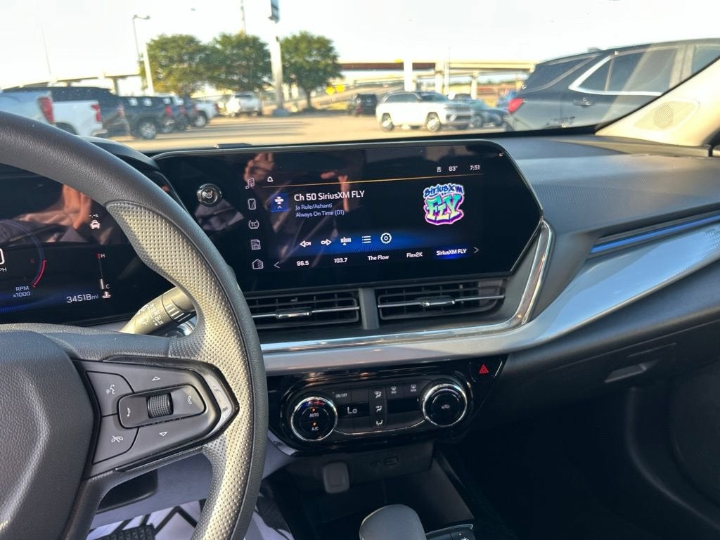 2025 Chevrolet Trax LT