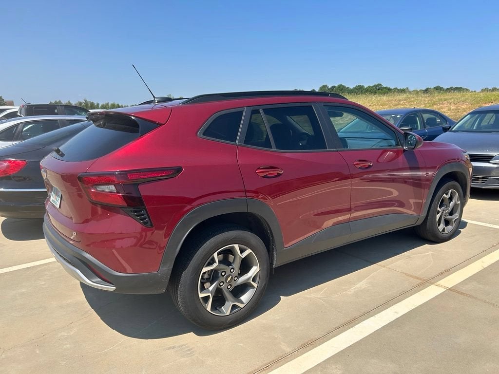 2025 Chevrolet Trax LT
