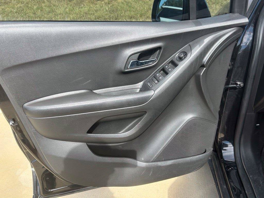 2022 Chevrolet Trax LS