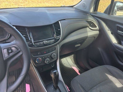 2022 Chevrolet Trax LS