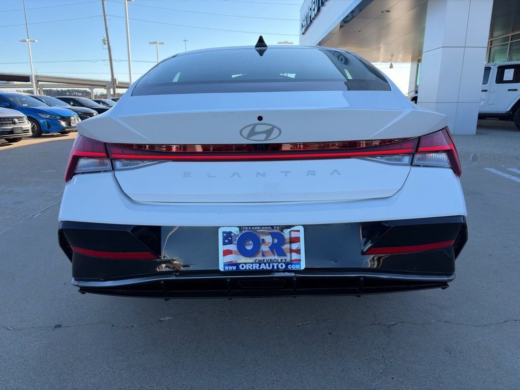 2025 Hyundai Elantra SEL Convenience