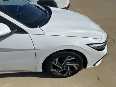 2025 Hyundai Elantra SEL Convenience