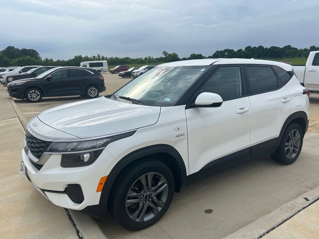 2023 Kia Seltos LX