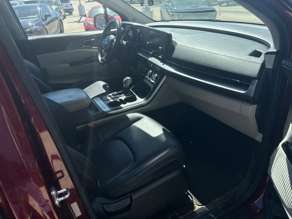 2022 Kia Carnival MPV LX Seat Package
