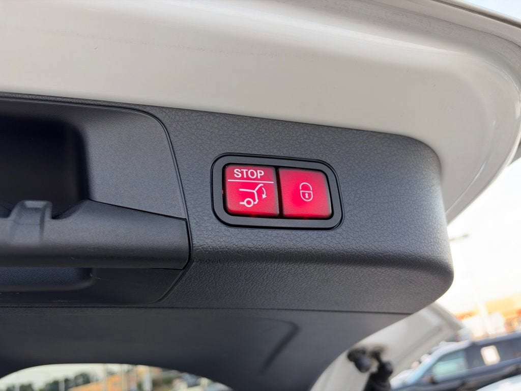 2025 Mercedes-Benz GLB GLB 250