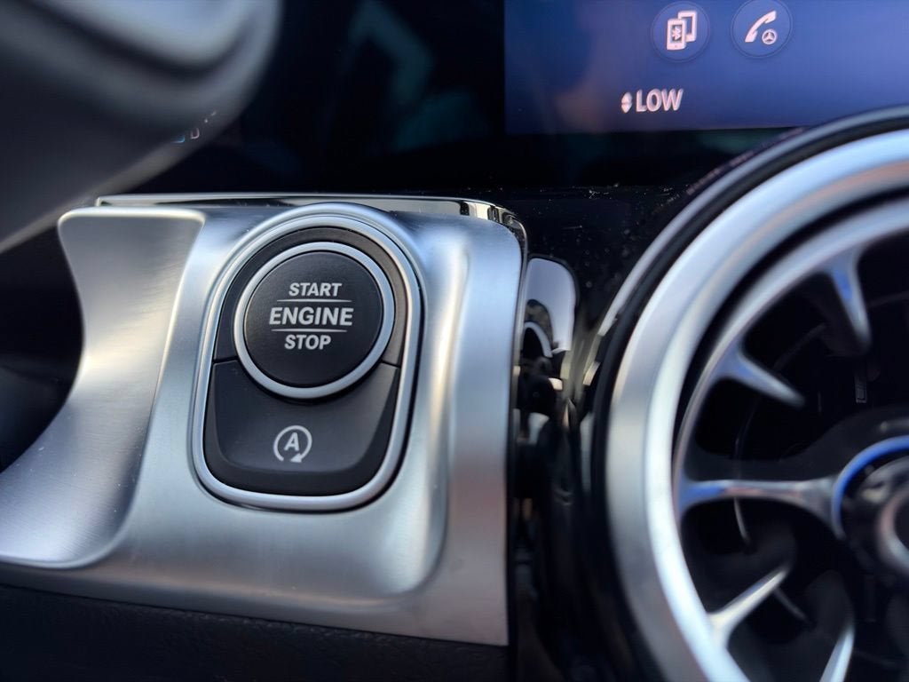 2025 Mercedes-Benz GLB GLB 250