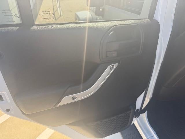 2016 Jeep Wrangler Unlimited 4WD 4dr Sahara